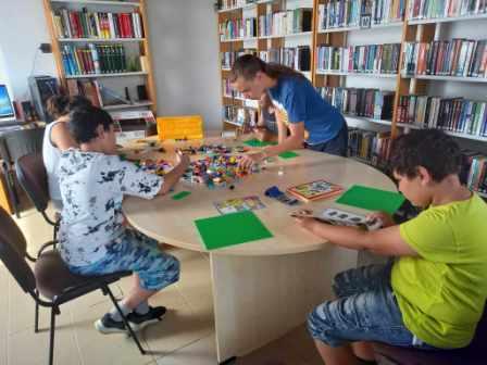 Bodorfa Képek 2 Lego földön 2023