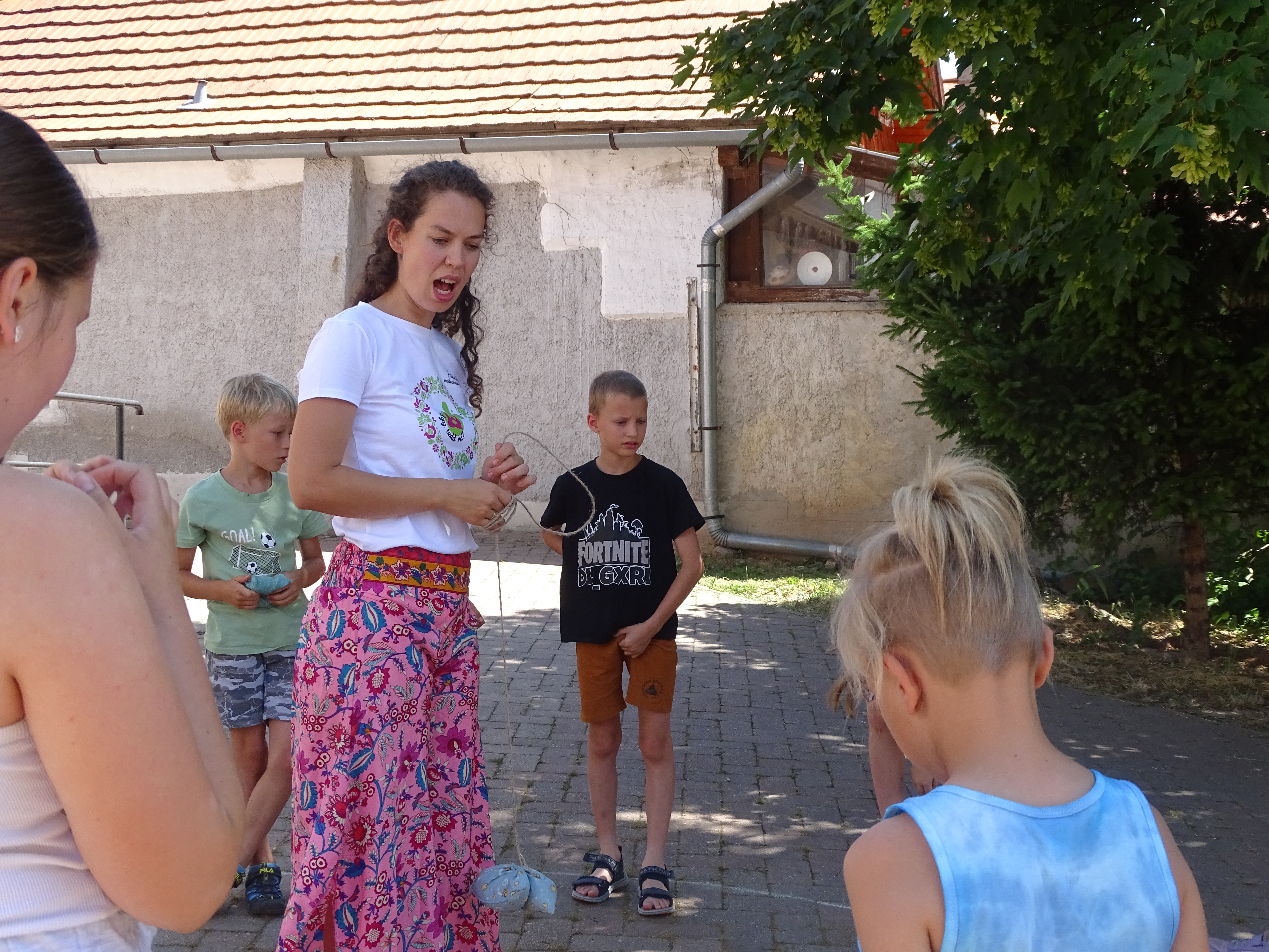 felsoors szunidei szoszmotolo 2