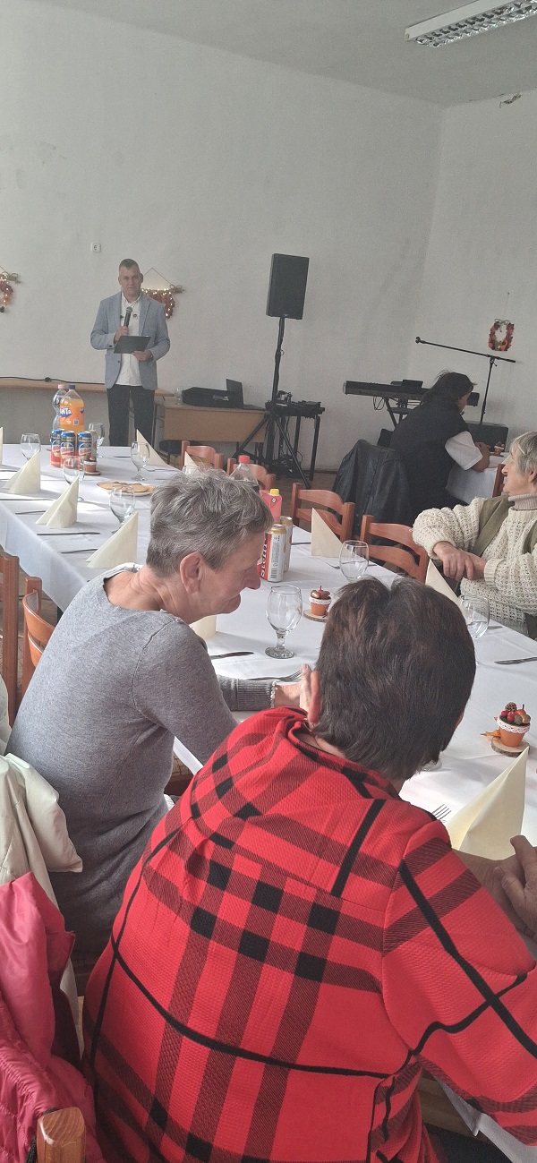 adorjanhaza idoseknapja 1