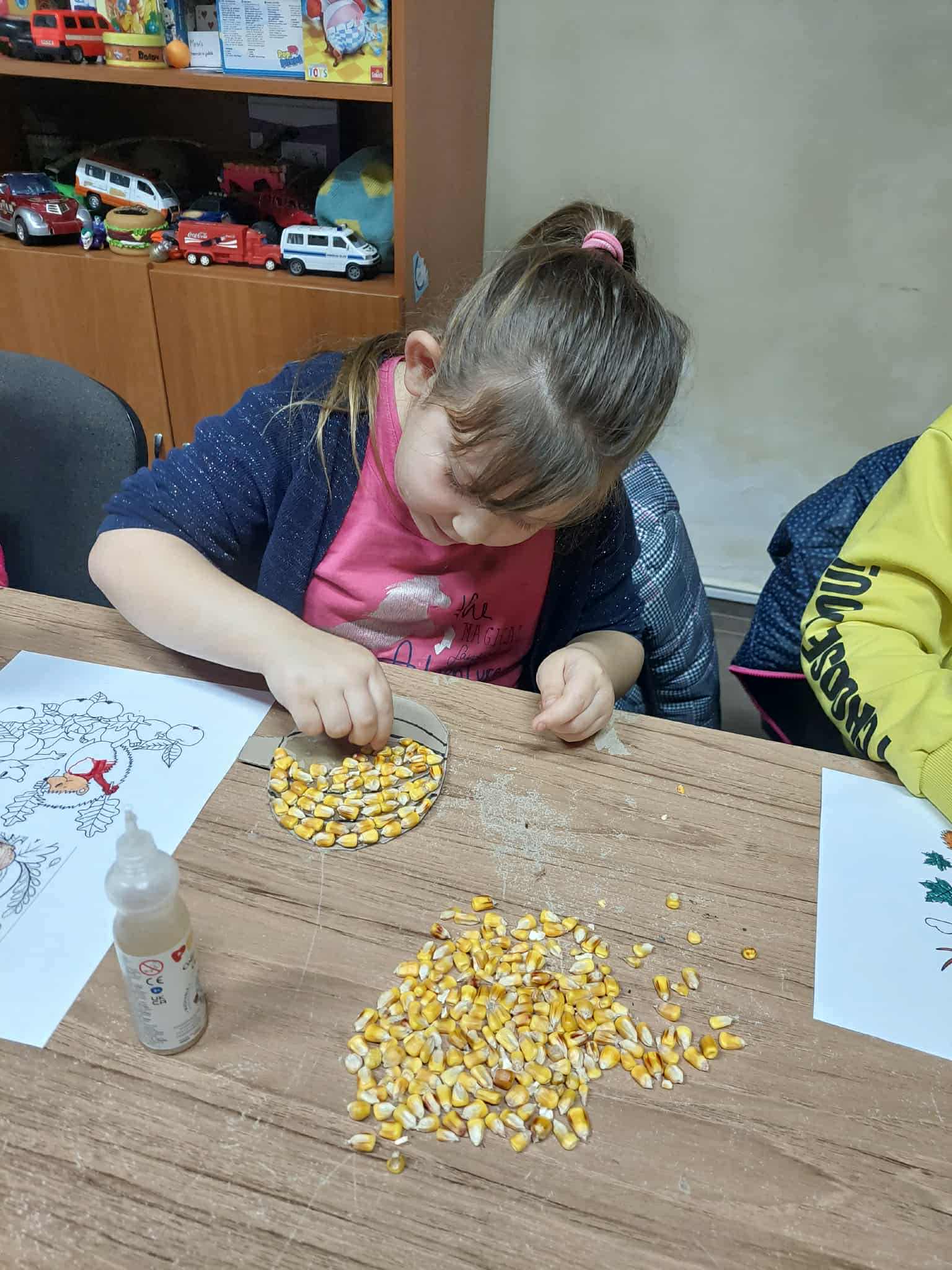 hetyefo oszikezmuves 2