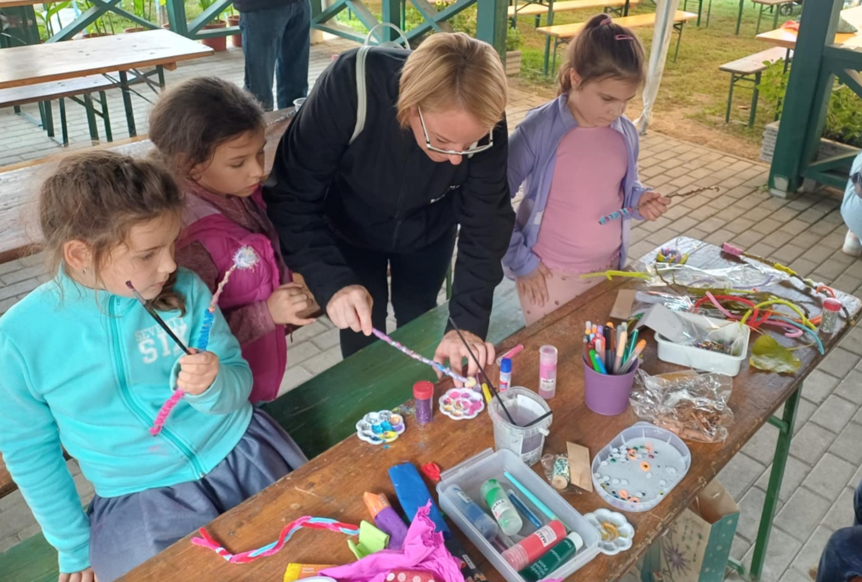 badacsonytordemic oszikezmuves 2