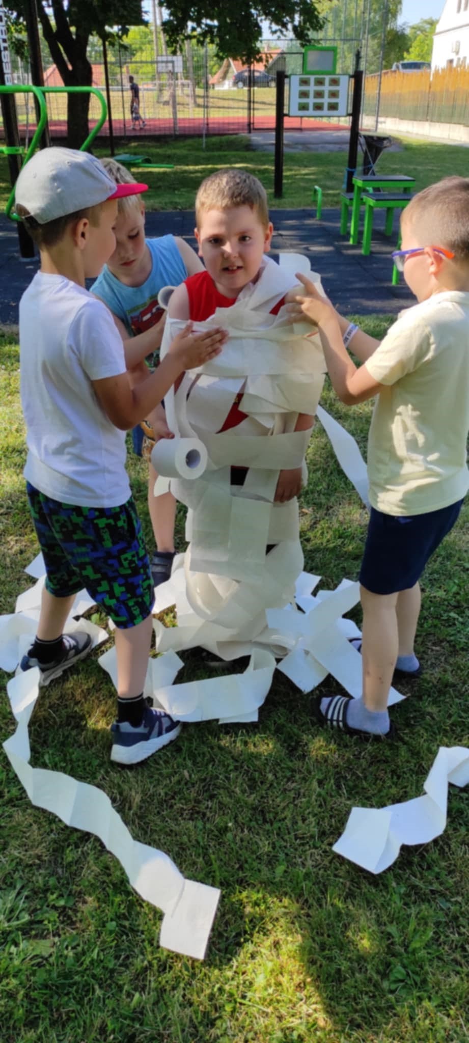 nagygyimot mano tanoda 2