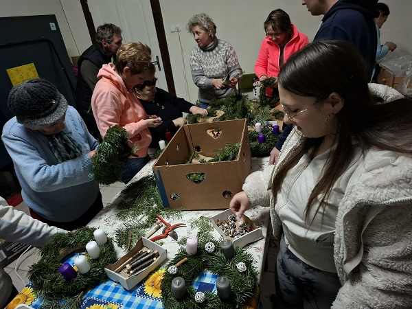 hosztot advent 1