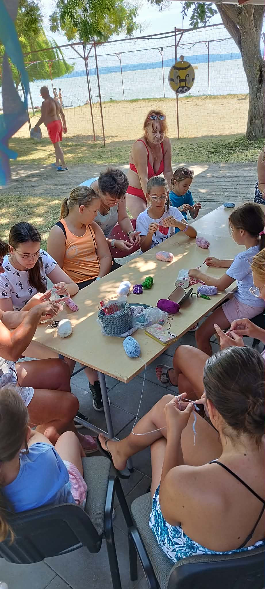 balatonakali kezmuvesfoglalkozas 2
